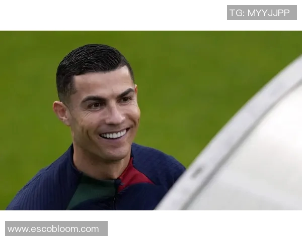 足球明星C罗搞笑瞬间大揭秘让你捧腹大笑的恶搞视频合集