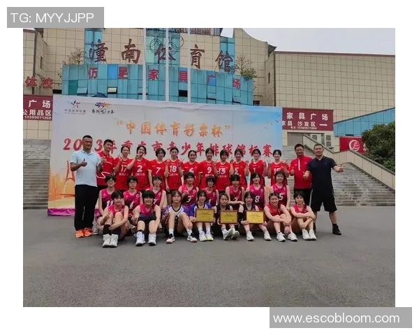 重庆排球队在全国锦标赛中的速度表现分析与点评